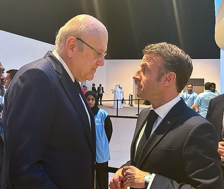 الرئيس ميقاتي يلتقي الرئيس الفرنسي ايمانويل ماكرون في مؤتمر كوب 28 دبي