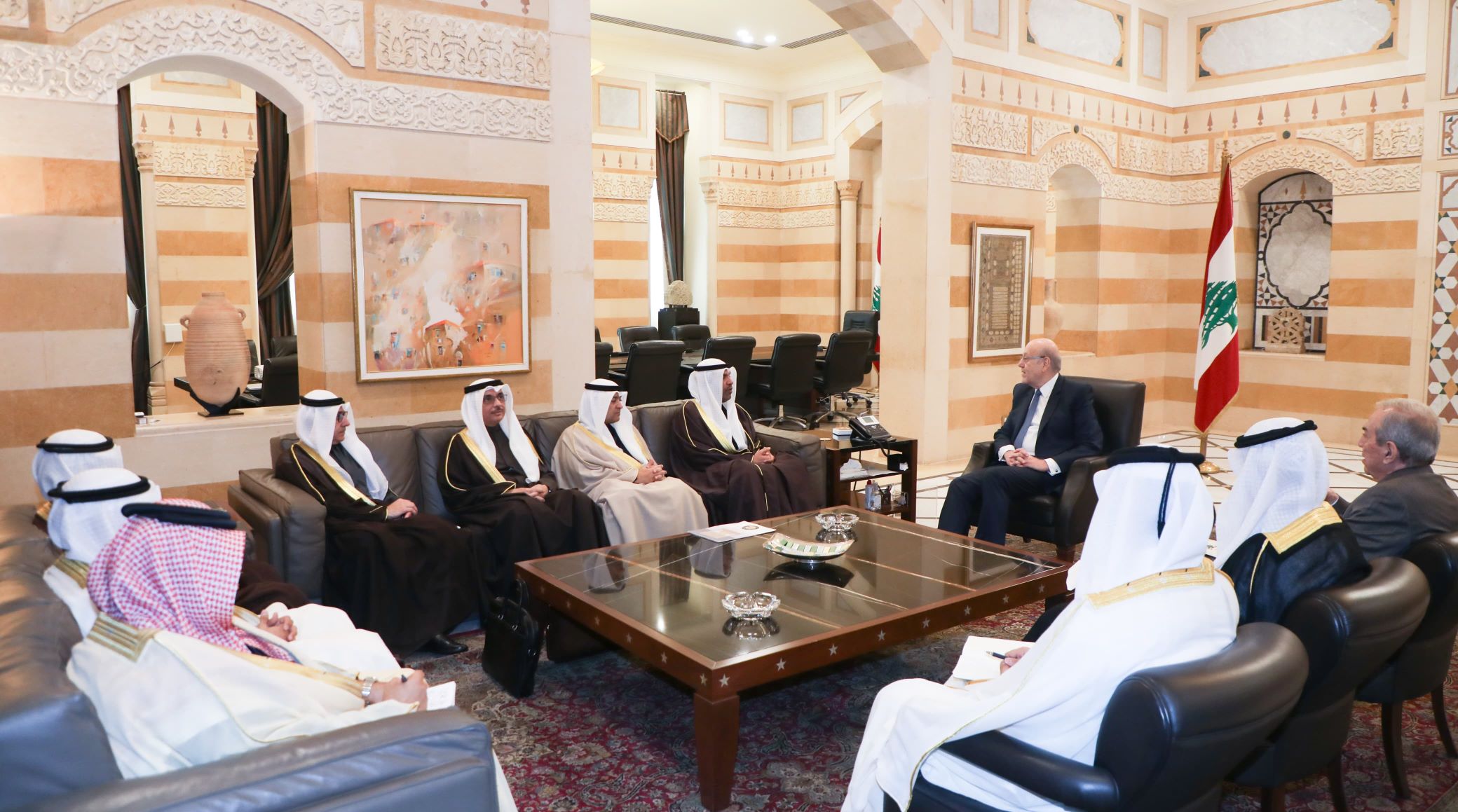 الرئيس ميقاتي يستقبل رئيس الدورة الحالية للمجلس الوزاري لمجلس التعاون لدول الخليج العربية وزير خارجية الكويت عبدالله علي اليحيا