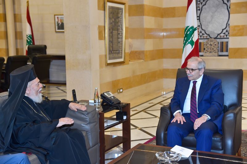 الرئيس سلام يستقبل المعتمد البطريركي للروم الارثوذكس في موسكو نيفون صيقلي