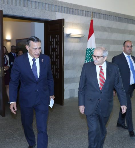 الرئيس سلام يستقبل عضو الكونغرس الأميركي داريل عيسى