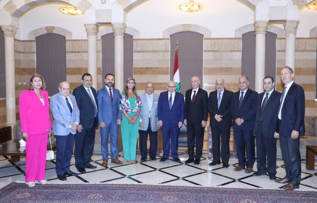 الرئيس سلام يستقبل وفدًا من نقابة الصحافة