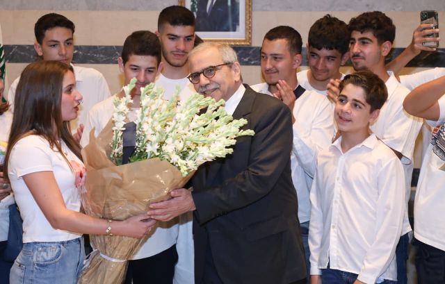 الرئيس سلام يستقبل وفدا من تلامذة مدرسة المقاصد في المرج البقاع