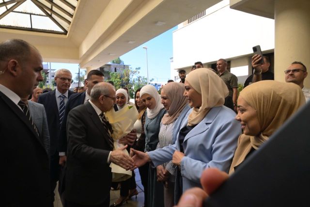 الرئيس سلام يصل الى مستشفى صيدا الحكومي