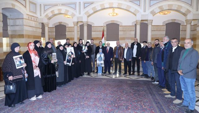 الرئيس سلام يستقبل وفدا من لجنة اهالي الاسرى في السجون الاسرائيلية