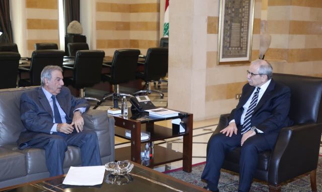 الرئيس سلام يستقبل السفير السابق فريد الخازن