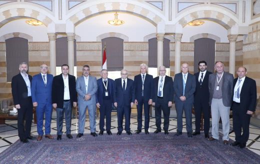 الرئيس سلام يستقبل وفدًا من رؤساء بلديات القرى الحدودية