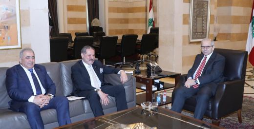 الرئيس سلام يستقبل الممثل الخاص للرئيس الفلسطيني ياسر عباس