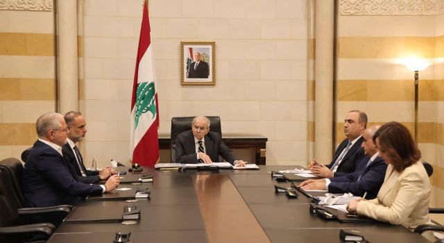 الرئيس سلام يترأس اجتماعاً خُصّص للبحث في التحضيرات اللازمة لبدء العمل في مطار القليعات